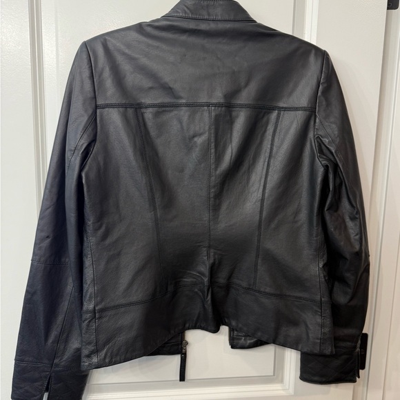 Renuar Quilted Black Leather Jacket - Picture 3 of 7